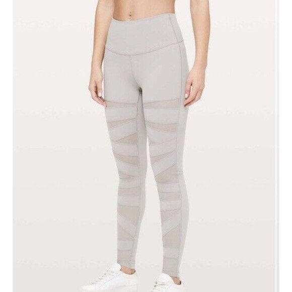 lululemon athletica Pants - Lululemon Wunder Under Pant HR Tech Mesh Size 4 Light Gray Classic Sports Logo